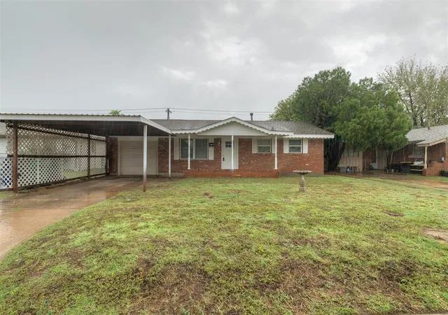 Single family home for sale at 940 N Bradley Ave, Oklahoma City, OK 73127 | MLS# 1254134