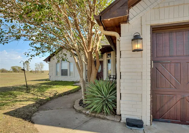 Photo 2 of Single family home for sale at 7120 Choctaw St, Union City, OK 73090 | MLS# 1254143 | Listing updated on 2026-10-26