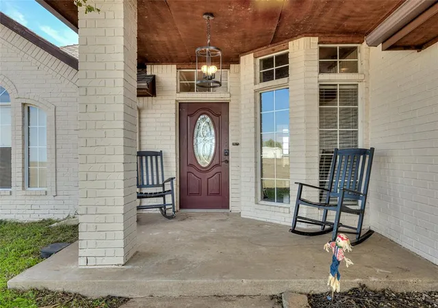 Photo 3 of Single family home for sale at 7120 Choctaw St, Union City, OK 73090 | MLS# 1254143 | Listing updated on 2026-10-26