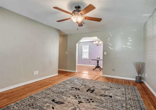 Photo 2 of Single family home for sale at 921 Cherokee Pl, Lindsay, OK 73052 | MLS# 1254150 | Listing updated on 2026-10-16