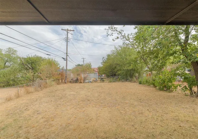Photo 3 of Single family home for sale at 415 SE 54th Street, Oklahoma City, OK 73129 | MLS# 1254158 | Listing updated on 2026-10-28