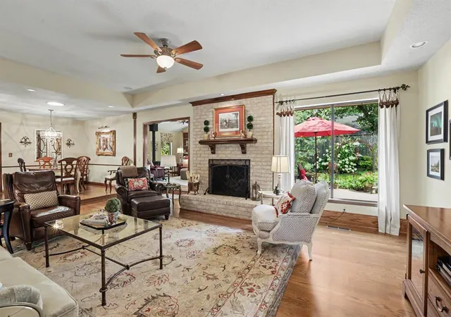 Photo 4 of Single family home for sale at 2212 Coachlight Dr, Edmond, OK 73013 | MLS# 1254176 | Listing updated on 2026-10-16