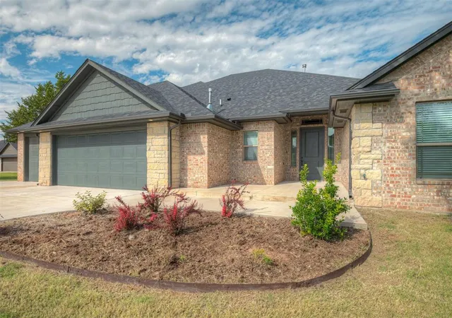 Photo 1 of Single family home for sale at 9070 Oak Tree Cir, Edmond, OK 73025 | MLS# 1254177 | Listing updated on 2026-10-23