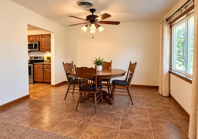Photo 3 of Single family home for sale at 121 E Gilbert Dr, Eufaula, OK 74432 | MLS# 1254179 | Listing updated on 2026-10-20