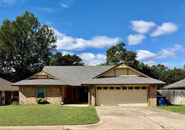 Photo 1 of Single family home for sale at 3513 Clarke St, Choctaw, OK 73020 | MLS# 1254182 | Listing updated on 2026-10-16
