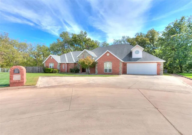 Photo 1 of Single family home for sale at 1507 Berkshire Pl, Shawnee, OK 74804 | MLS# 1254184 | Listing updated on 2026-10-29