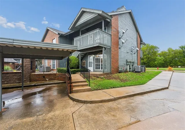 Photo 2 of Condo for sale at 11525 N Meridian Ave #131, Oklahoma City, OK 73120 | MLS# 1254192 | Listing updated on 2026-10-20