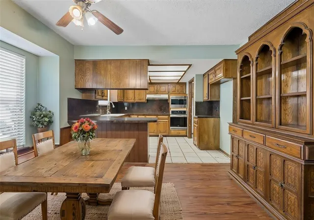 Photo 4 of Sale Pending at 145 W Meade Dr, Yukon, OK 73099 | MLS# 1254199 | Listing updated on 2026-10-28