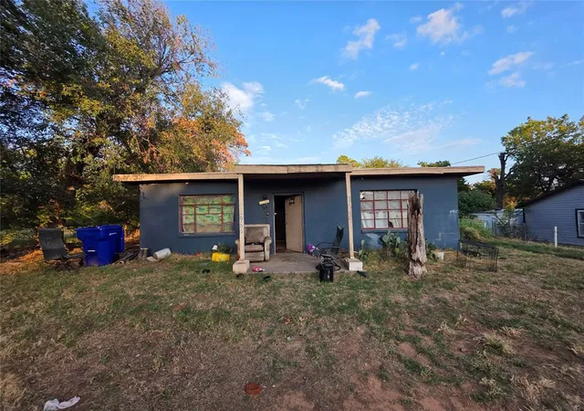 Photo 1 of Sale Pending at 2900 N Shadynook Way, Oklahoma City, OK 73141 | MLS# 1254200 | Listing updated on 2026-10-19