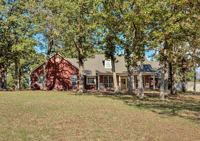Single family home for sale at 4100 S Fawn Meadow Dr, Harrah, OK 73045 | MLS# 1254201