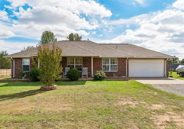 Photo 1 of Single family home for sale at 2387 Holden Ln, Blanchard, OK 73010 | MLS# 1254202 | Listing updated on 2026-10-18