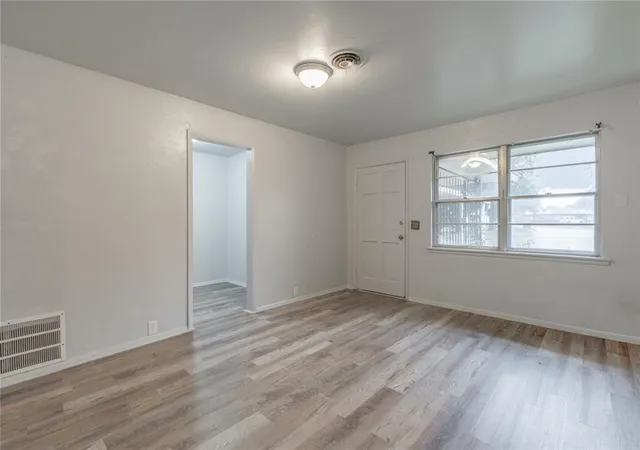 Photo 3 of Single family home for sale at 125 Philbrook Dr, Oklahoma City, OK 73109 | MLS# 1254256 | Listing updated on 2026-10-25