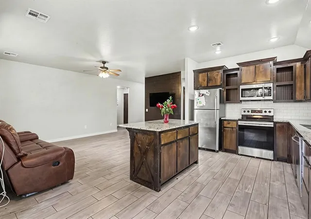 Photo 2 of Single family home for sale at 2163 County St 2970, Blanchard, OK 73010 | MLS# 1254312 | Listing updated on 2026-10-17