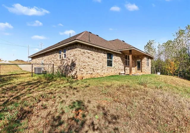 Photo 3 of Single family home for sale at 2163 County St 2970, Blanchard, OK 73010 | MLS# 1254312 | Listing updated on 2026-10-17