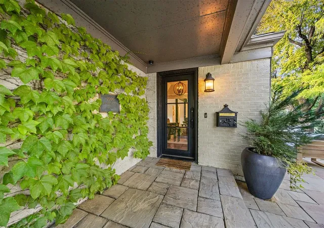 Photo 4 of Single family home for sale at (Undisclosed), Nichols Hills, OK 73116 | MLS# 1254314 | Listing updated on 2026-10-28