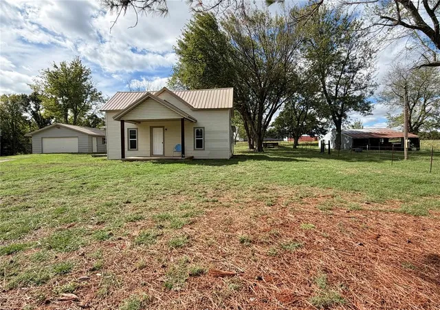 Photo 2 of Sale Pending at 20152 Drummond Rd, Tecumseh, OK 74873 | MLS# 1254325 | Listing updated on 2026-10-19