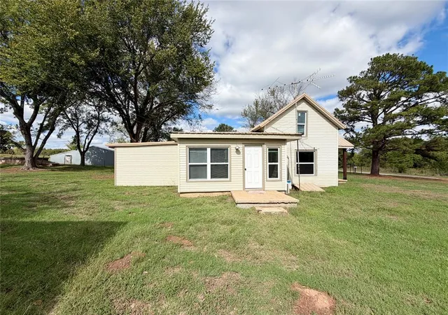 Photo 3 of Sale Pending at 20152 Drummond Rd, Tecumseh, OK 74873 | MLS# 1254325 | Listing updated on 2026-10-19