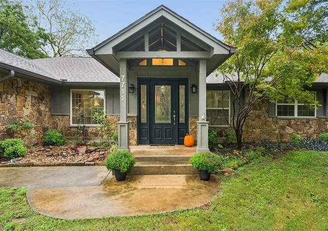 Single family home for sale at 7711 Bobwhite Trl, Jones, OK 73049 | MLS# 1254328