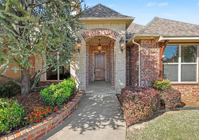 Photo 2 of Single family home for sale at 2237 Waterford Ln, Yukon, OK 73099 | MLS# 1254332 | Listing updated on 2026-10-28