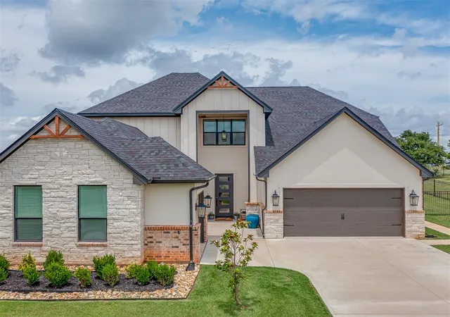 Photo 1 of Single family home for sale at 2244 Jackson Ln, Blanchard, OK 73010 | MLS# 1254333 | Listing updated on 2026-10-27