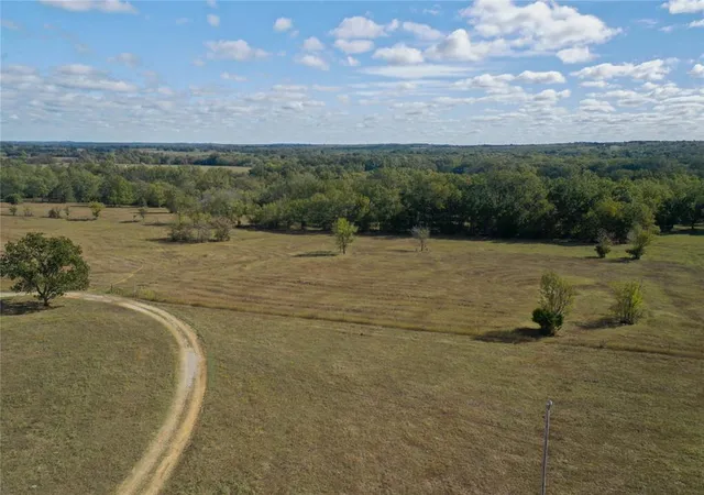 Photo 4 of House for sale at 19887 W 281st Street, Bristow, OK 74010 | MLS# 1254334 | Listing updated on 2026-10-18