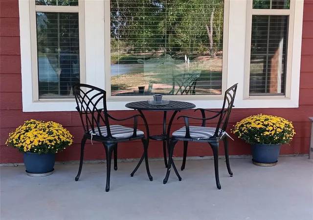 Photo 1 of Single family home for sale at 1830 N Eastlake Dr, Crescent, OK 73028 | MLS# 1254339 | Listing updated on 2026-10-20