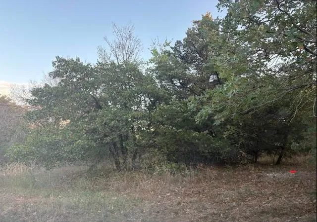 Photo 2 of Sale Pending at 1400 E Barbara Dr, Guthrie, OK 73044 | MLS# 1254341 | Listing updated on 2026-10-19