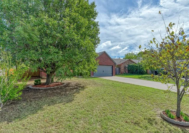 Photo 2 of Single family home for sale at 109 Greentree Dr, Noble, OK 73068 | MLS# 1254344 | Listing updated on 2026-10-26