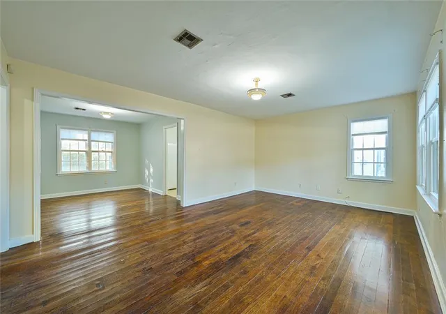 Photo 3 of Single family home for sale at 1118 E Louisiana St, Norman, OK 73071 | MLS# 1254346 | Listing updated on 2026-10-23