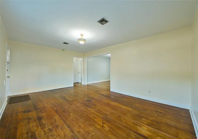 Photo 4 of Single family home for sale at 1118 E Louisiana St, Norman, OK 73071 | MLS# 1254346 | Listing updated on 2026-10-23