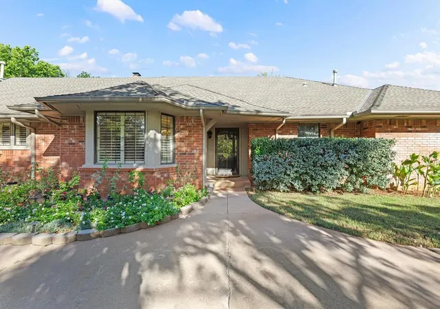Photo 1 of Single family home for sale at 2401 Rosewood Ln, Edmond, OK 73013 | MLS# 1254352 | Listing updated on 2026-10-18