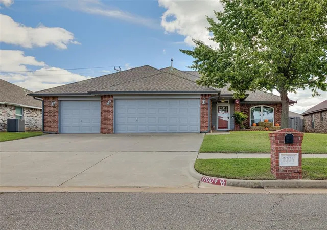 Photo 1 of Single family home for sale at 11004 Nw 101st Street, Yukon, OK 73099 | MLS# 1254354 | Listing updated on 2026-10-18