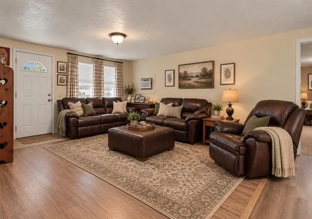 Photo 4 of Sale Pending at 406 S Maple St, Davis, OK 73030 | MLS# 1254388 | Listing updated on 2026-10-25