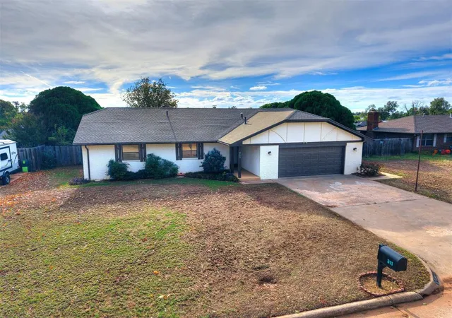 Photo 1 of Single family home for sale at 311 Christopher Dr, Chickasha, OK 73018 | MLS# 1254402 | Listing updated on 2026-10-20