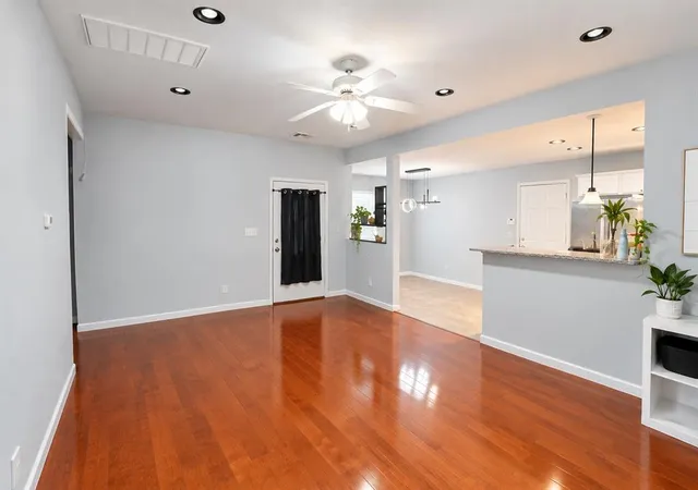 Photo 4 of Single family home for sale at 6100 Courtyards Ct, Oklahoma City, OK 73149 | MLS# 1254405 | Listing updated on 2026-10-20