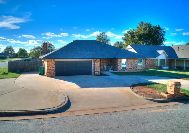 Photo 1 of Single family home for sale at 3725 Summerwind Ave, Oklahoma City, OK 73179 | MLS# 1254415 | Listing updated on 2026-10-18