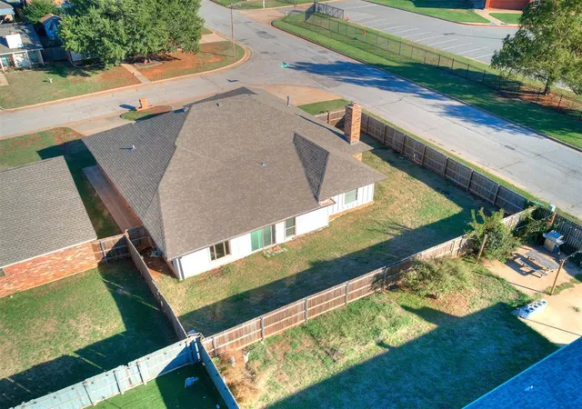 Photo 3 of Single family home for sale at 3725 Summerwind Ave, Oklahoma City, OK 73179 | MLS# 1254415 | Listing updated on 2026-10-18