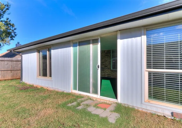 Photo 4 of Single family home for sale at 3725 Summerwind Ave, Oklahoma City, OK 73179 | MLS# 1254415 | Listing updated on 2026-10-18