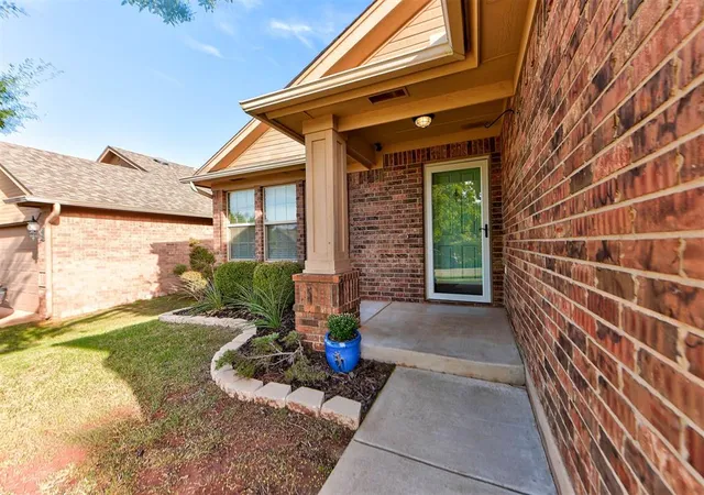 Photo 1 of Single family home for sale at 2709 NW 186th Street, Edmond, OK 73012 | MLS# 1254416 | Listing updated on 2026-10-18