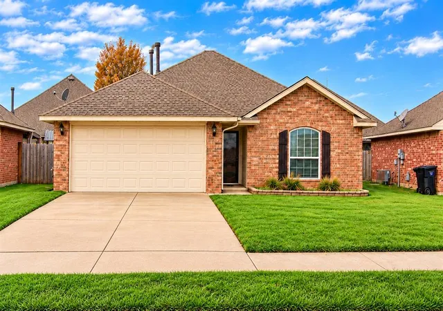Photo 1 of Single family home for sale at 4405 Apple Blossom Cir, Moore, OK 73160 | MLS# 1254419 | Listing updated on 2026-10-19