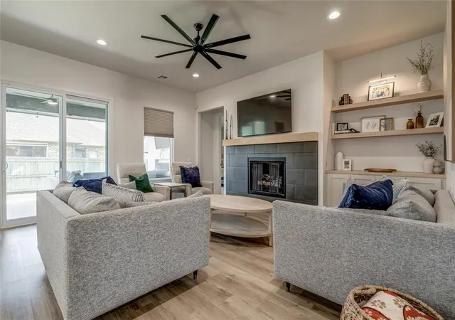 Photo 3 of Single family home for sale at 9300 Nw 84th Terrace, Yukon, OK 73099 | MLS# 1254421 | Listing updated on 2026-10-19