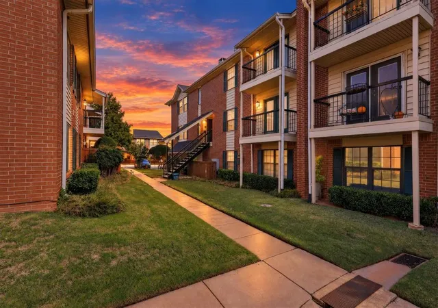 Condo for sale at 4400 Hemingway Dr #256, Oklahoma City, OK 73118 | MLS# 1254422