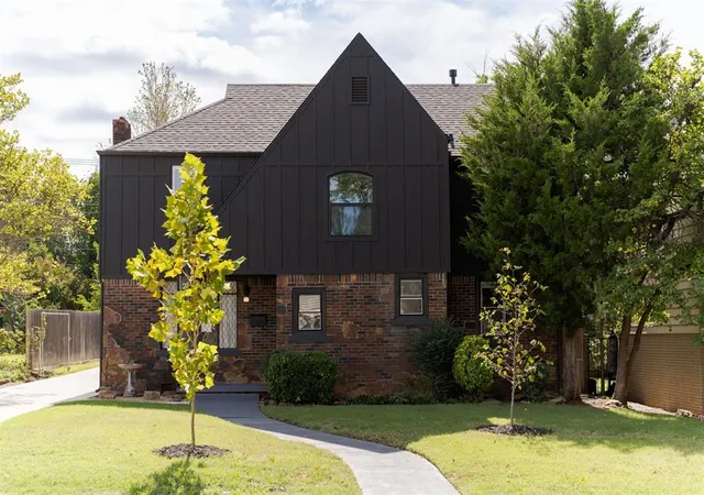 Photo 4 of Single family home for sale at 2720 NW 25th Street, Oklahoma City, OK 73107 | MLS# 1254434 | Listing updated on 2026-10-20