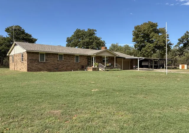 Photo 1 of Single family home for sale at 12925 Lakeroad Dr, Mc Loud, OK 74851 | MLS# 1254437 | Listing updated on 2026-10-19