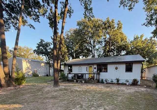 Photo 1 of Single family home for sale at 10547 White Oak Rd, Kingston, OK 73439 | MLS# 1254445 | Listing updated on 2026-10-26