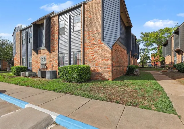 Photo 1 of Condo for sale at 401 Se 12th Avenue #259, Norman, OK 73071 | MLS# 1254469 | Listing updated on 2026-10-20