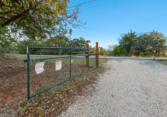 Photo 4 of Single family home for sale at 6040 156th Northeast Ave, Newalla, OK 74857 | MLS# 1254475 | Listing updated on 2026-10-21