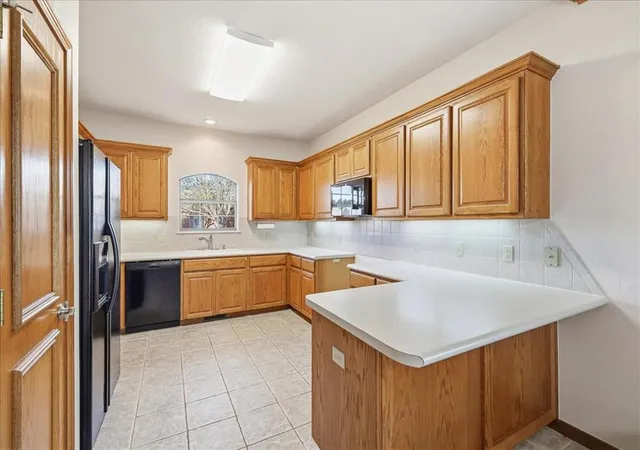 Photo 4 of Single family home for sale at 11528 NW 117th Court, Yukon, OK 73099 | MLS# 1254484 | Listing updated on 2026-10-19