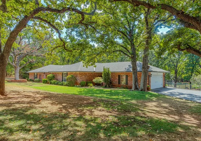 Photo 1 of Single family home for sale at 2616 Morning Glory Dr, Norman, OK 73026 | MLS# 1254503 | Listing updated on 2026-10-29