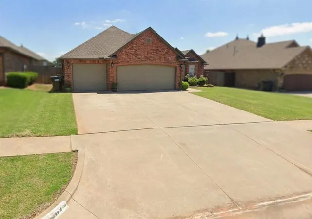 Photo 2 of Single family home for sale at 2612 SE 8th Street, Moore, OK 73160 | MLS# 1254505 | Listing updated on 2026-10-29